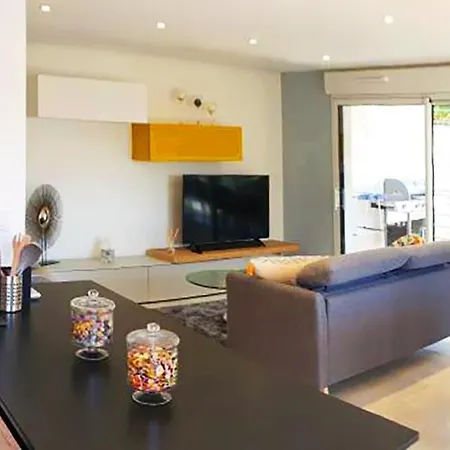 T3 Neuf Avec Grand Jardin - Proche Des Plages Appartement