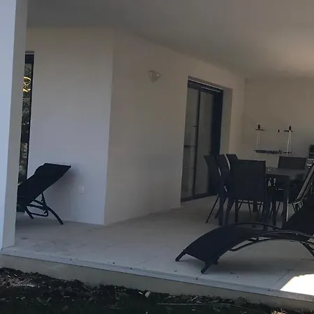 Apartment T3 Neuf Avec Grand Jardin - Proche Des Plages *
